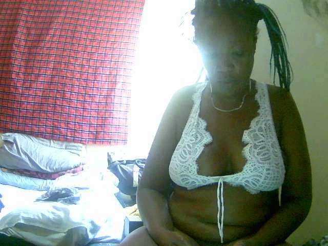 Lovelyjugs1's BongaCams show and profile