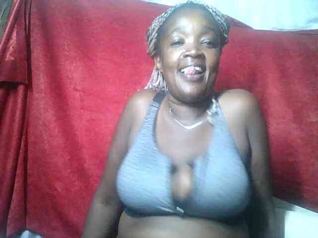 Lovely_jugs1 webcam