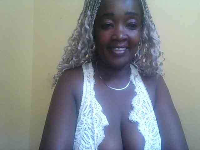 Lovely_jugs1 webcam