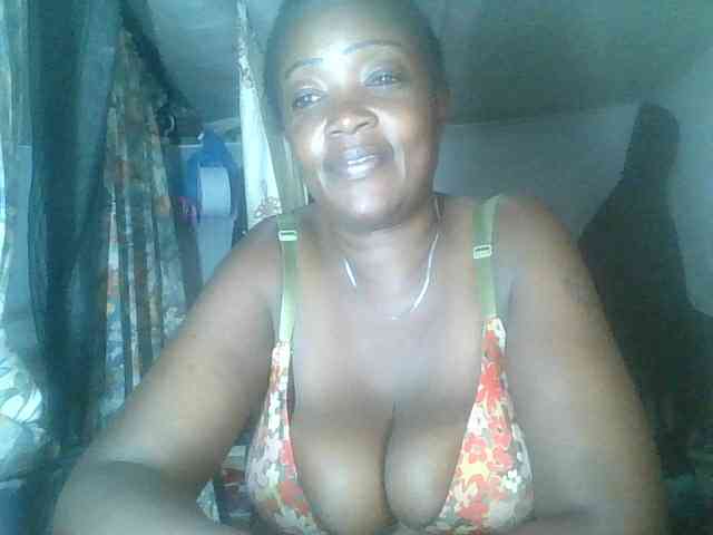 Lovely_jugs1 webcam
