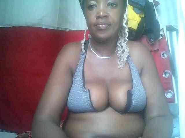 Lovely_jugs1 webcam