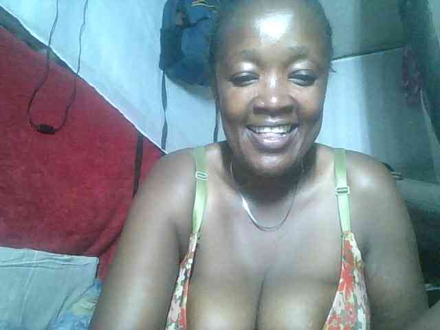 Lovely_jugs1 webcam