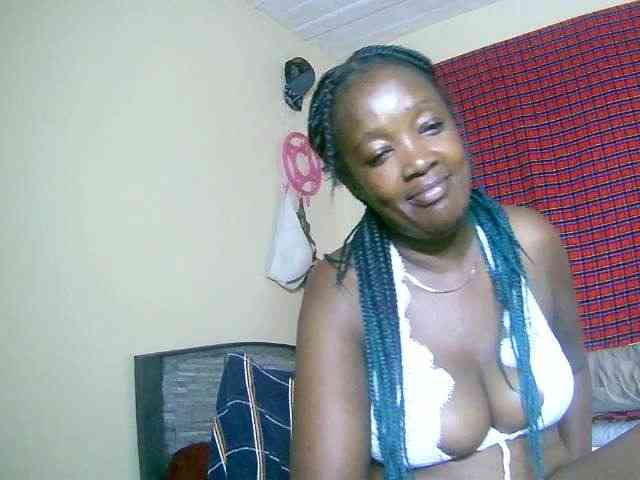 Lovelyjugs1 Live Webcam on BongaCams