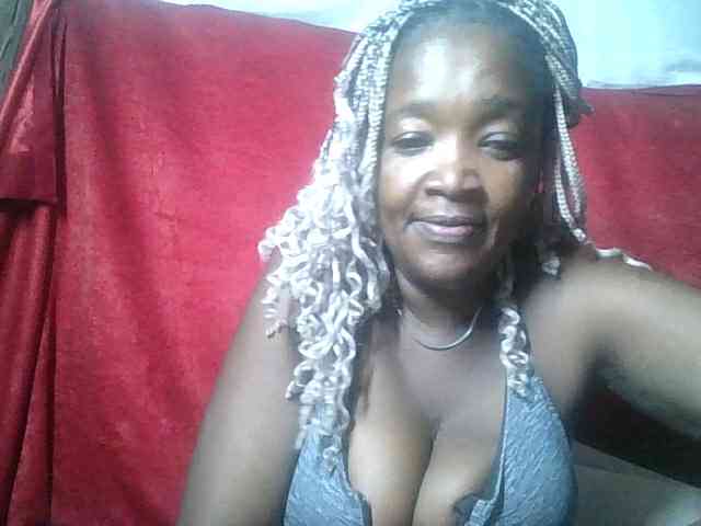 Lovely_jugs1 webcam