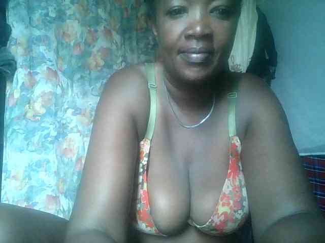 Lovely_jugs1 webcam