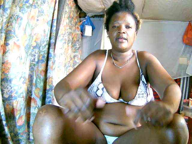 Lovely_jugs1 webcam