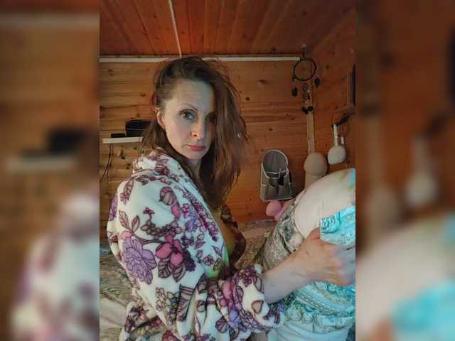 leezzzo's BongaCams show and profile