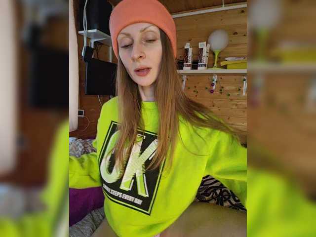 leezzzo – webcam model profile photo