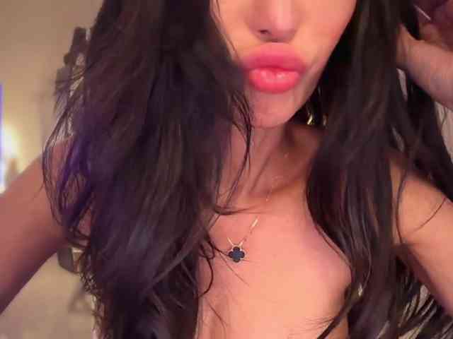 XMissVictoriaX webcam