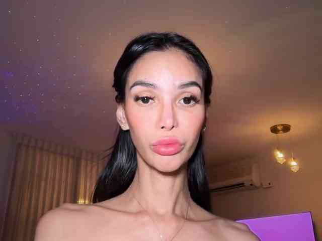 XMissVictoriaX webcam