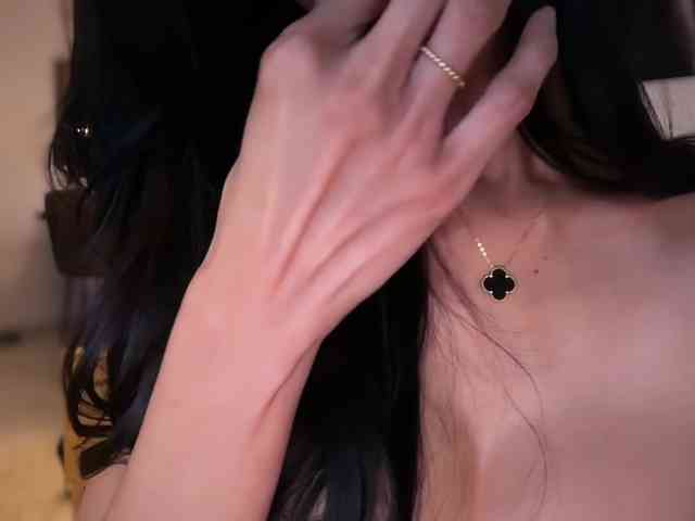 XMissVictoriaX webcam