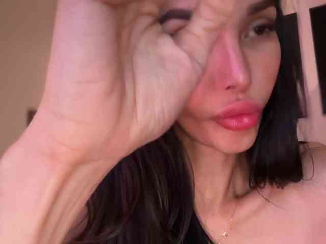 XMissVictoriaX webcam