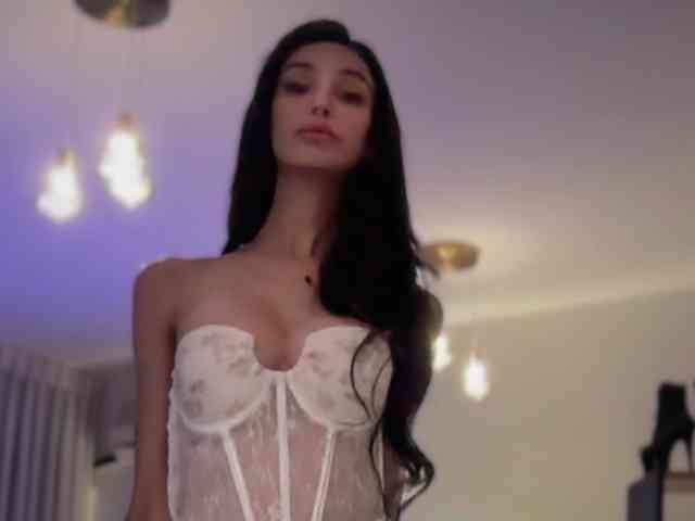 XMissVictoriaX webcam