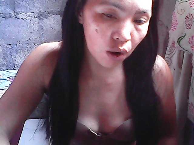 sweetiebabe23's BongaCams show and profile