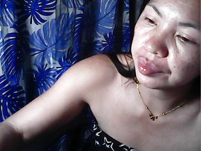 sweetiebabe23's BongaCams show and profile