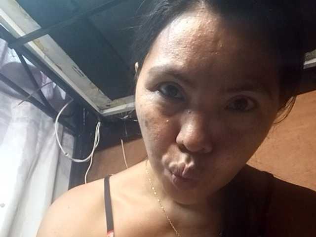 sweetiebabe23's BongaCams show and profile