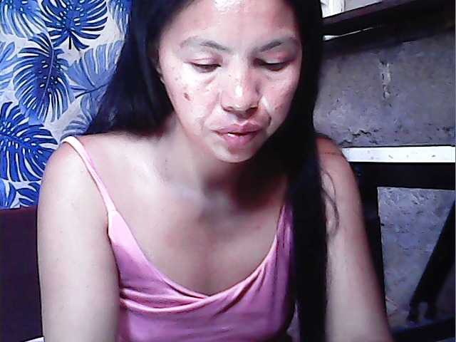 sweetiebabe23's BongaCams show and profile