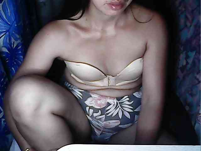 sweetiebabe23 Live Webcam on BongaCams