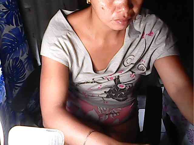 sweetiebabe23 webcam