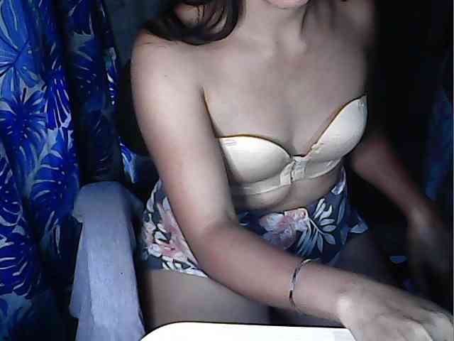 sweetiebabe23 webcam