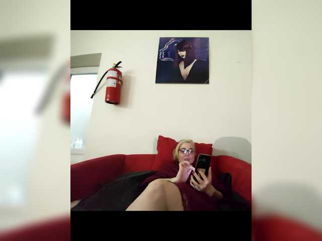 Lilit8880's BongaCams show and profile