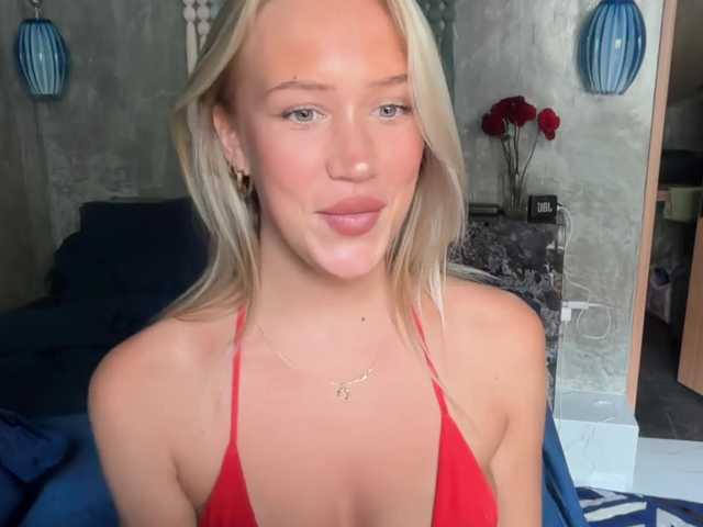 livslifee's BongaCams show and profile