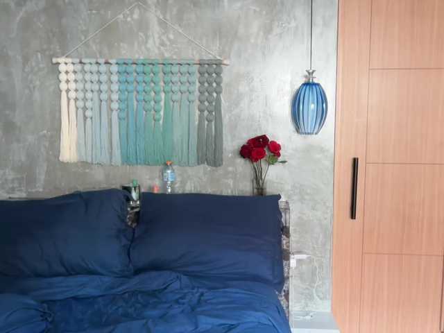 livslifee's BongaCams show and profile