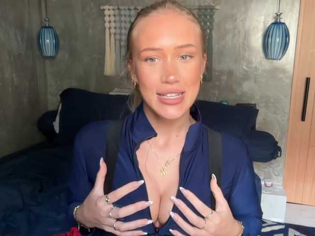 livslifee's BongaCams show and profile