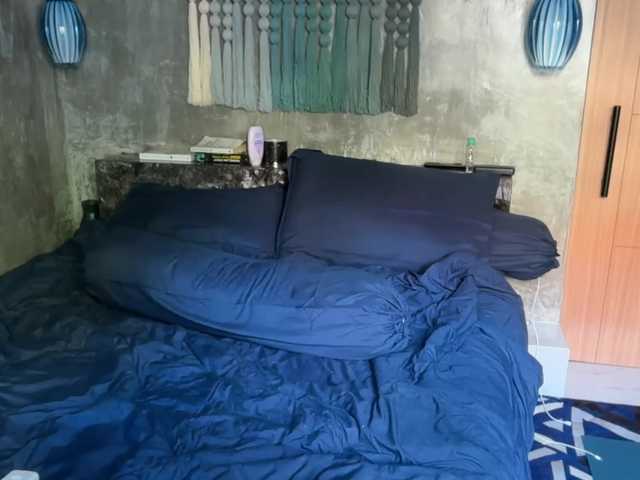 livslifee's BongaCams show and profile