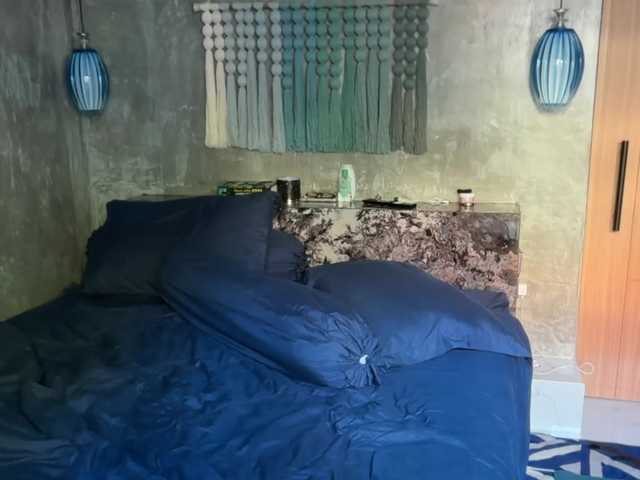 livslifee's BongaCams show and profile