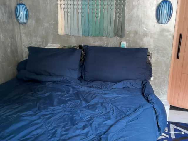 livslifee's BongaCams show and profile