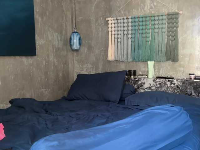 livslifee's BongaCams show and profile