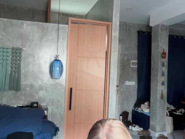 livslifee's BongaCams show and profile