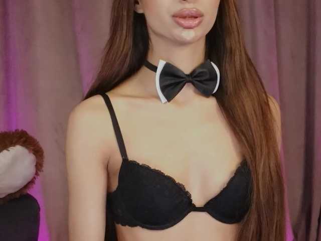 ZariaaVera's BongaCams show and profile