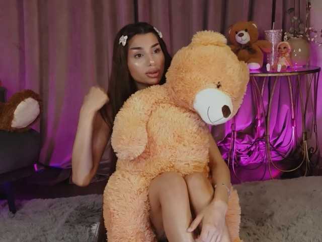 ZariaaVera's BongaCams show and profile