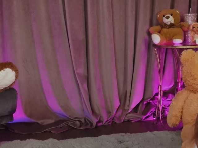 ZariaaVera's BongaCams show and profile