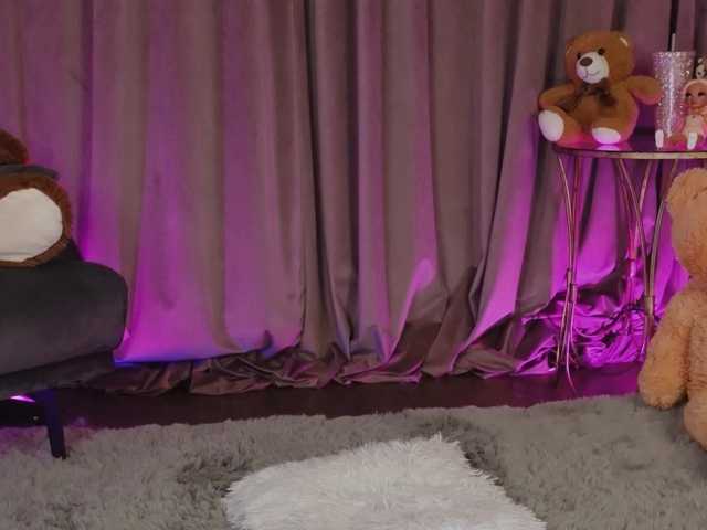 ZariaaVera's BongaCams show and profile