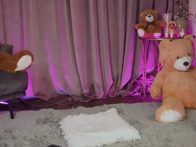 ZariaaVera's BongaCams show and profile