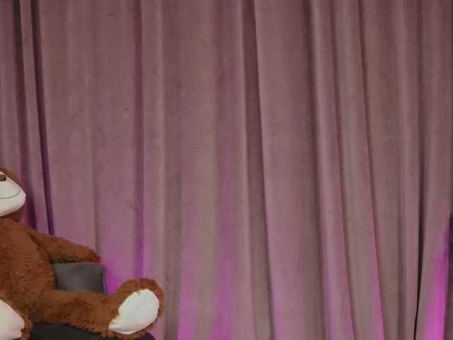 ZariaaVera's BongaCams show and profile