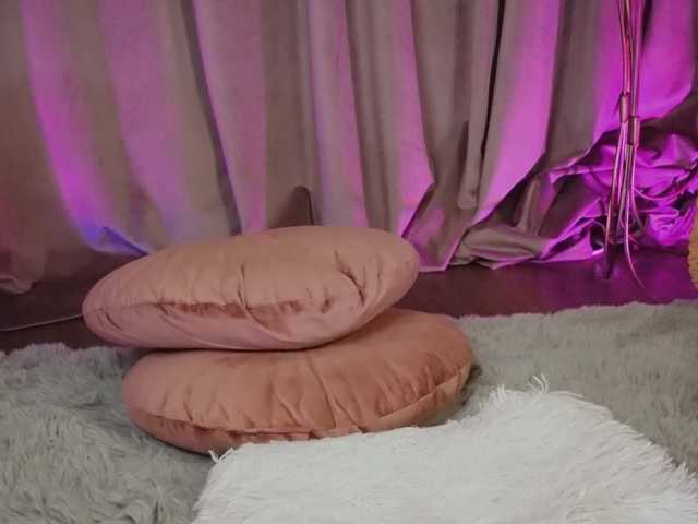 ZariaaVera's BongaCams show and profile