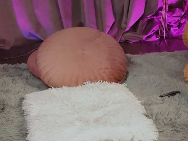 ZariaaVera's BongaCams show and profile