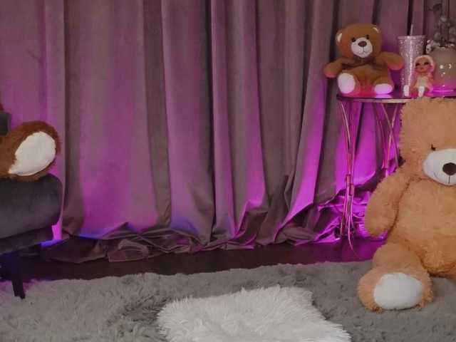 ZariaaVera's BongaCams show and profile