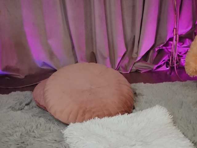 ZariaaVera's BongaCams show and profile