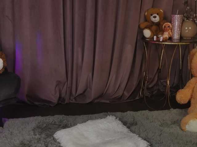 ZariaaVera's BongaCams show and profile