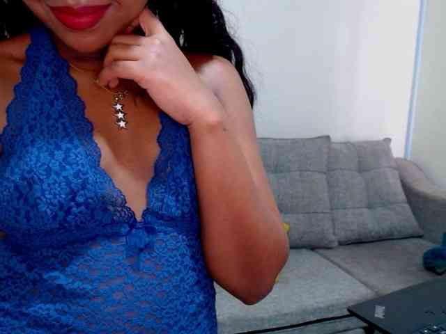 sweetconnie01 webcam