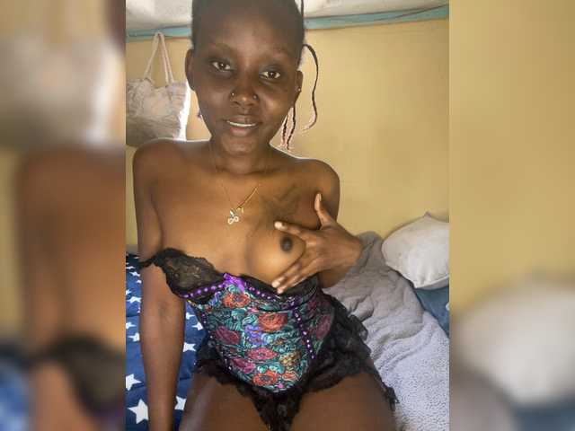 Richgirllover1's BongaCams show and profile