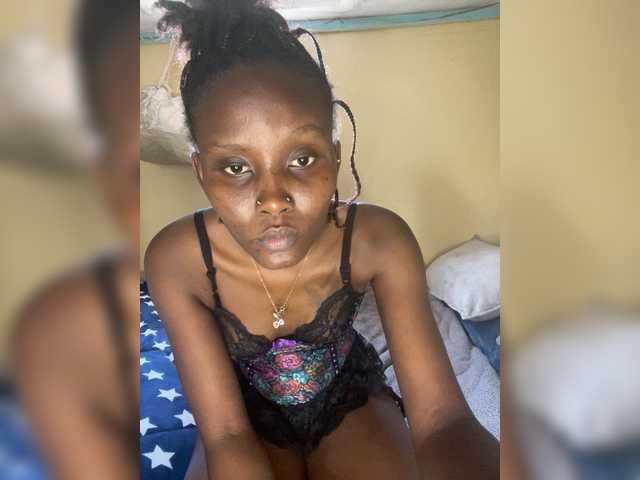 Richgirllover1's BongaCams show and profile