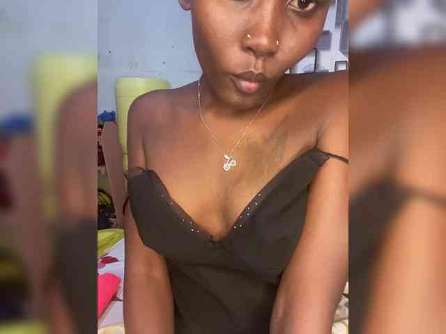 Richgirllover1 webcam