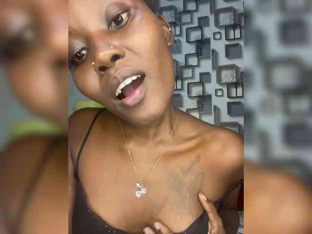 Richgirllover1 webcam