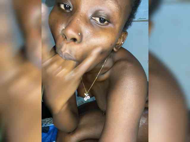 Richgirllover1 webcam